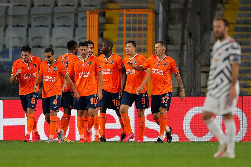 Highlights Istanbul Basaksehir 2-1 MU | Liga Champions 2020-2021