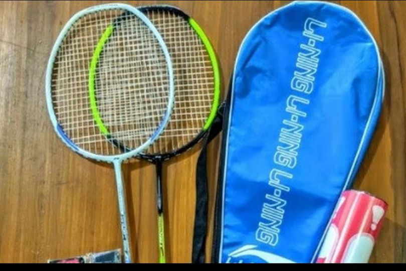 Bola Beli: Tips Membeli Raket Badminton Merek Lining