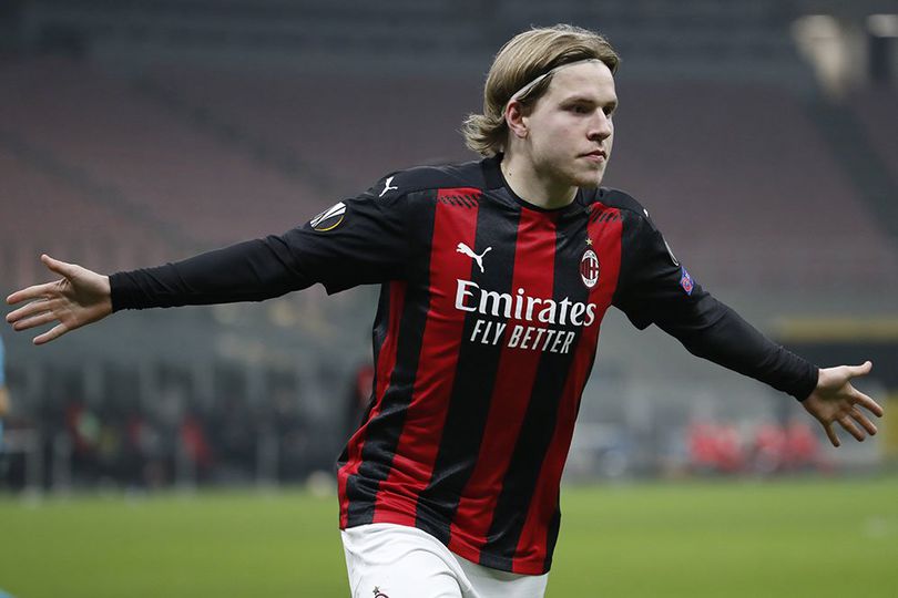 Tinggalkan AC Milan, Jens Petter Hauge Merapat ke Eintracht Frankfurt