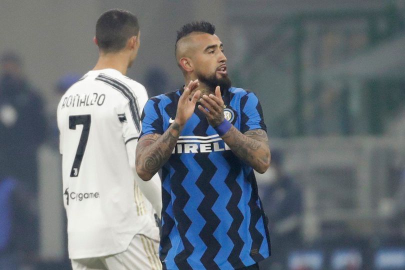 Vidal Tak Akan Tinggalkan Inter, Ingin Menangkan Liga Champions Musim Depan