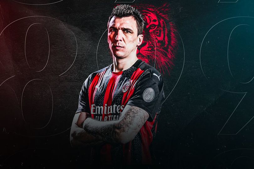 Mereka yang Pernah 'Dikutuk' No.9 AC Milan, Akankah Mario Mandzukic Jadi Korbannya?