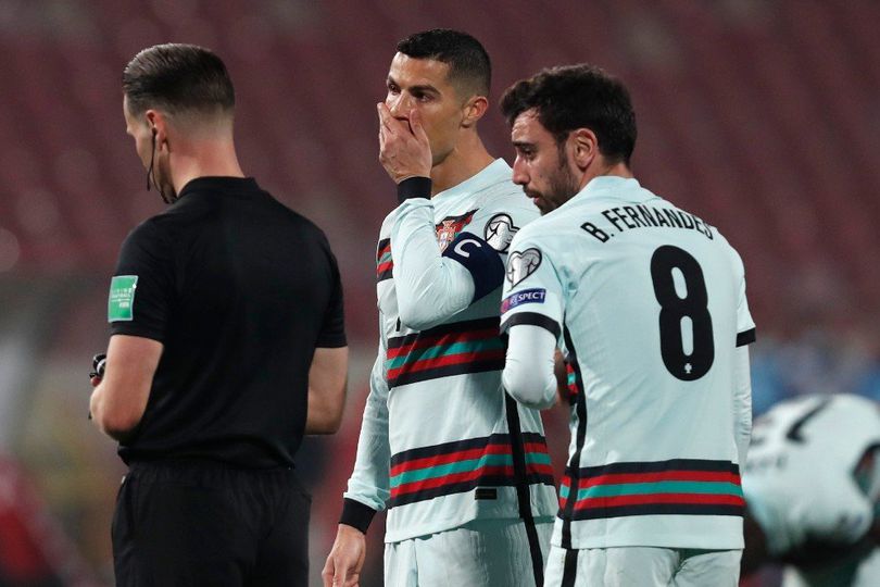 Drama Protes Ronaldo, Permintaan Maaf Wasit, dan Kenapa Tidak Ada Goal-Line Technology?