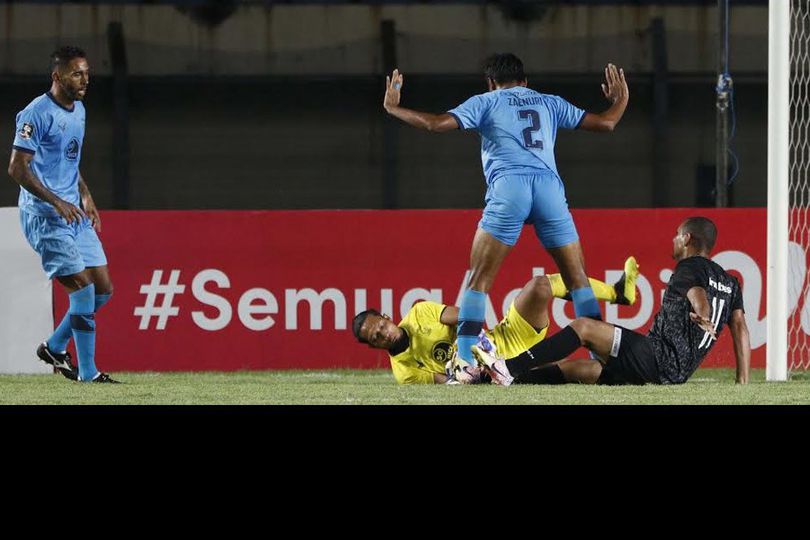 Melvyn Lorenzen Yakin Sekaligus Prihatin dengan Potensi Sepak Bola Indonesia Melvyn Lorenzen Yakin Sekaligus Prihatin dengan Potensi Sepak Bola Indonesia