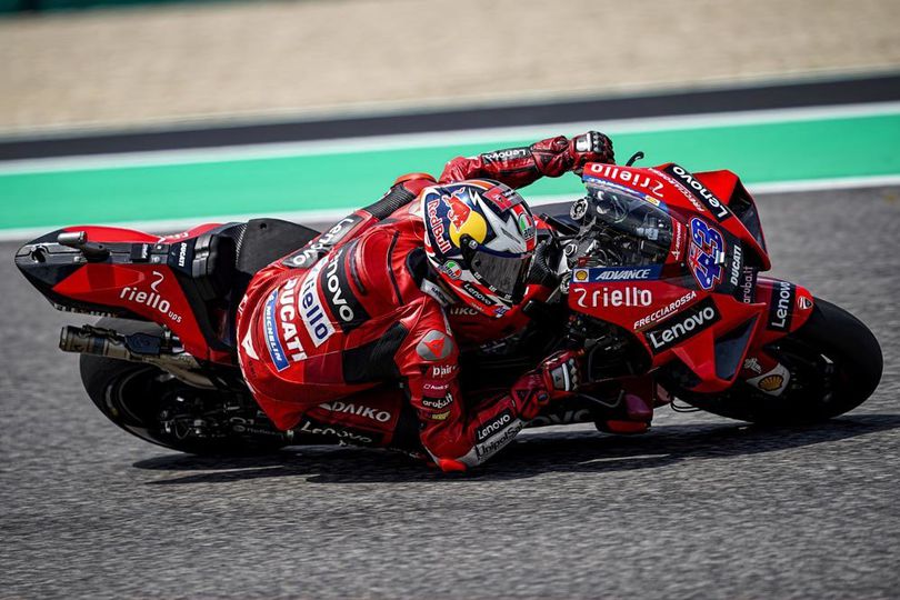 Sibuk di Tengah Liburan, Rider-Rider MotoGP Latihan Bareng di Catalunya