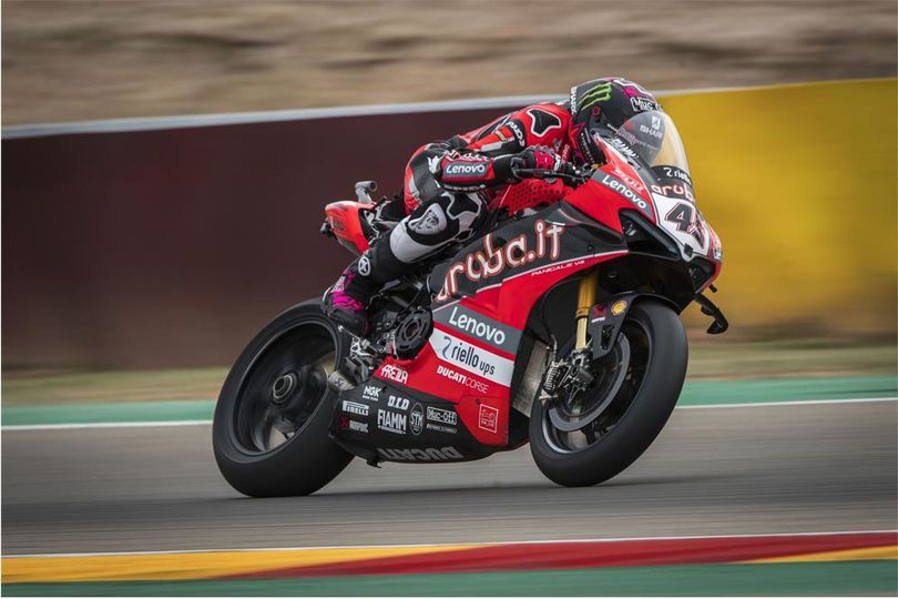 Hasil Race 1 WorldSBK Navarra: Scott Redding Kalahkan Jonathan Rea