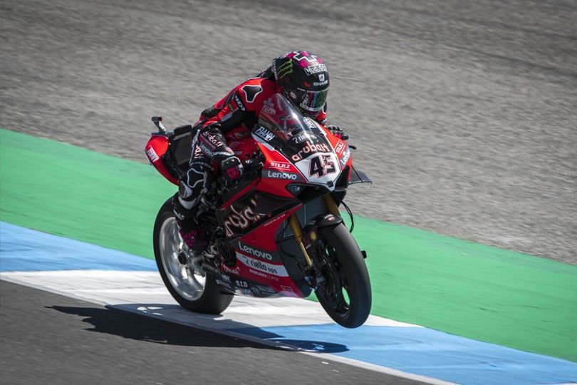 Hasil Race 1 WorldSBK Estoril: Scott Redding Bekuk Toprak Razgatlioglu