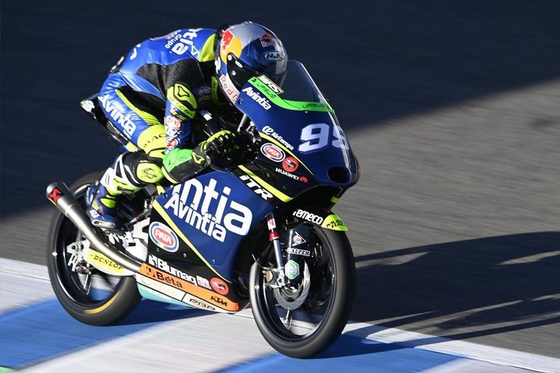 Hasil Pemanasan Moto3 Jerez: Carlos Tatay Terdepan, Asapi Darryn Binder