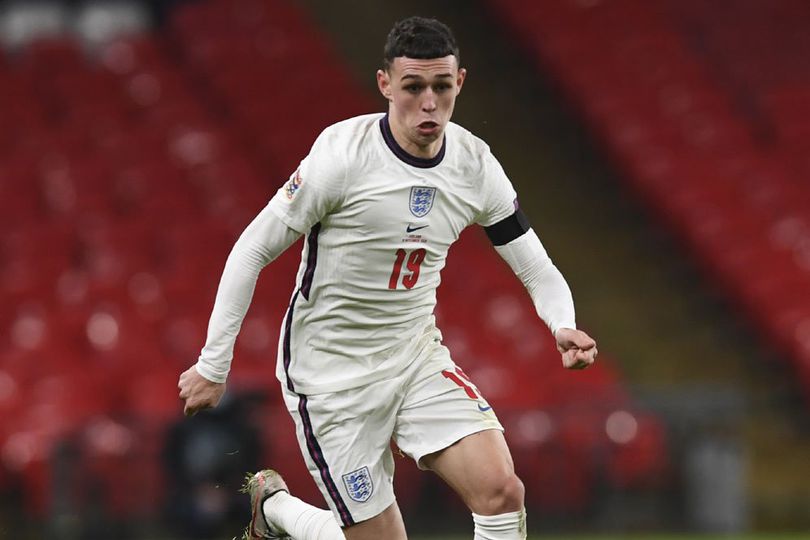 Rambutnya Dicat Putih untuk Euro 2020, Phil Foden Bantah Mau Imitasi Paul Gascoigne