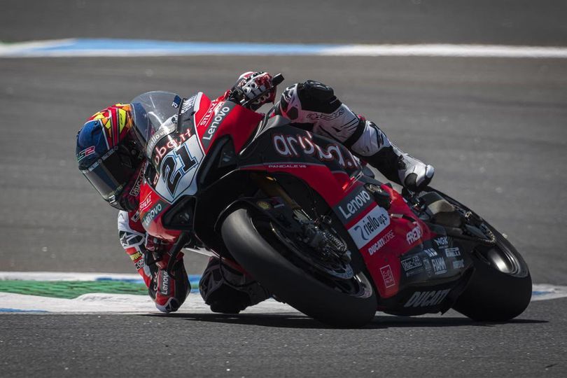 Hasil Race 2 WorldSBK Catalunya: Michael Ruben Rinaldi Sabet Kemenangan