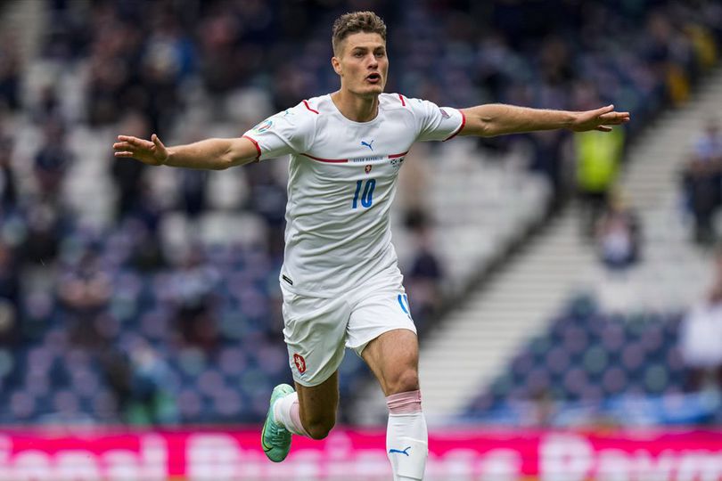 Lesatan Indah Patrik Schick dari Tengah Lapangan Terpilih jadi Gol Terbaik Euro 2020