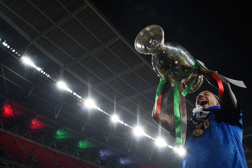 Nikmatnya Dobel! Usai Bawa Italia Juara Euro 2020, Federico Bernardeschi Nikahi Sang Kekasih