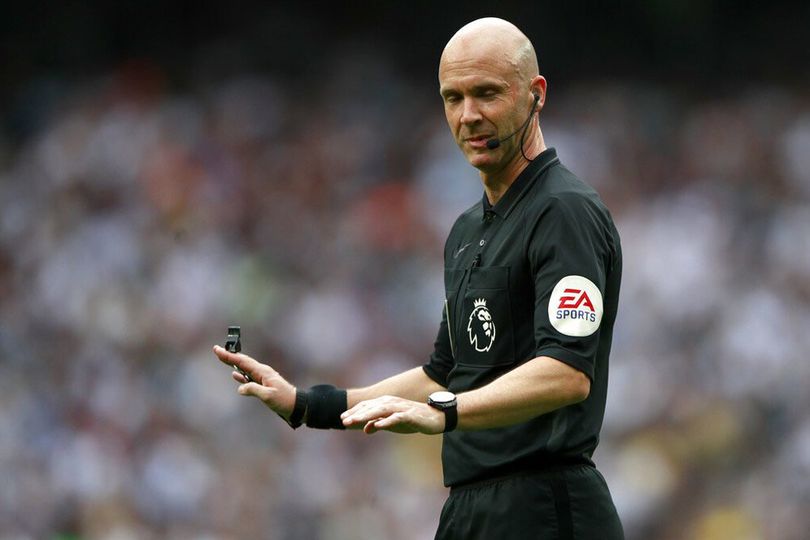 Daftar 'Dosa' Anthony Taylor Kepada Chelsea, Kontroversi Lawan Tottenham Bukan yang Pertama!