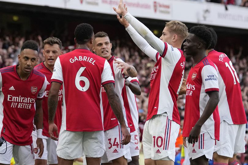 Rapor 7 Bek Arsenal Musim 2021/2022: Tomiyasu Idola Baru di Emirates Stadium