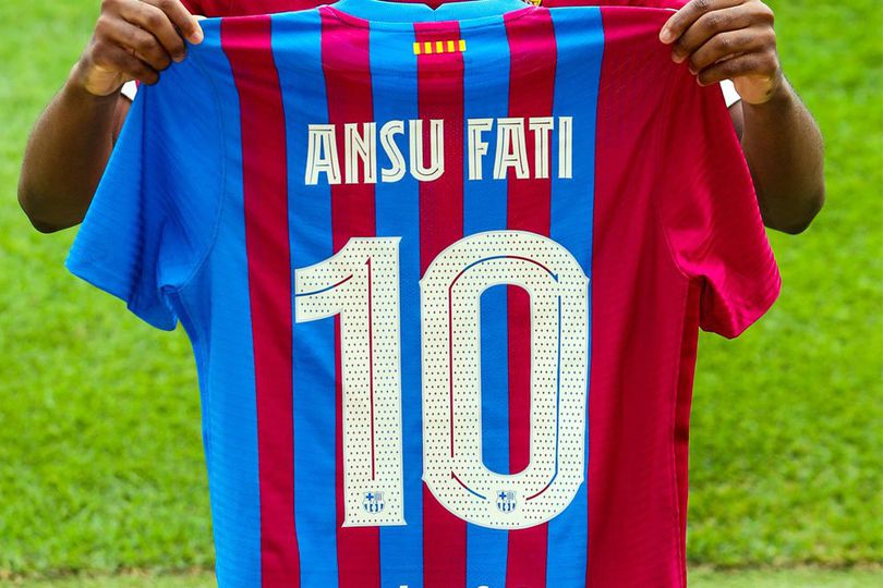 Resmi, Ansu Fati Jadi Pewaris Nomor Pungung Lionel Messi di Barcelona