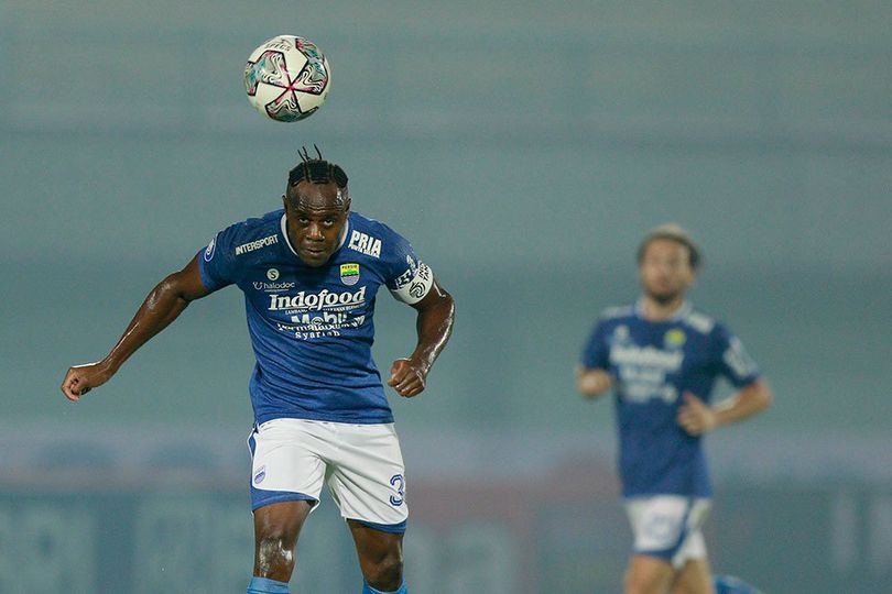 Termasuk Igbonefo, Para Pemain Ini Sempat Berkostum Persib Bandung dan Arema