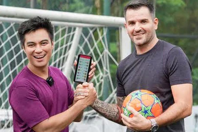 Temui Simon McMenemy, Baim Wong Bakal Rambah Sepak Bola?