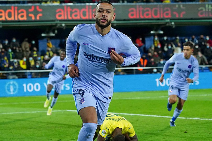 Milan Siap Tampung Depay dari Barcelona