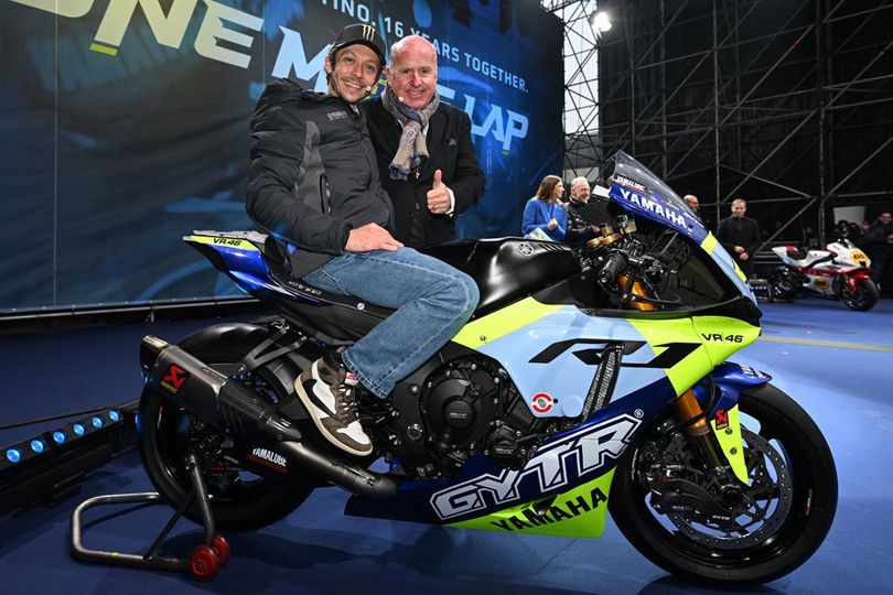 Galeri Foto: Kerennya R1 GYTR VR46, 'Hadiah Pensiun' dari Yamaha untuk Valentino Rossi Galeri Foto: Kerennya R1 GYTR VR46, 'Hadiah Pensiun' dari Yamaha untuk Valentino Rossi