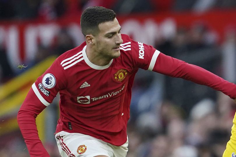 Kini Jadi Bek Inti Manchester United, Dalot Ucapkan Terima Kasih Pada Milan dan Pioli