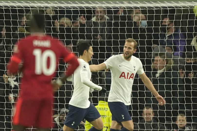 Tak Merasa Bersalah, Kane Mengaku Kaget Dapat Kartu Kuning Usai Sikat Robertson