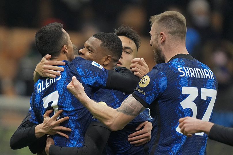 Foto Skuat Inter Milan Jalani Pemanasan di Laga Kontra Bologna yang Batal Digelar