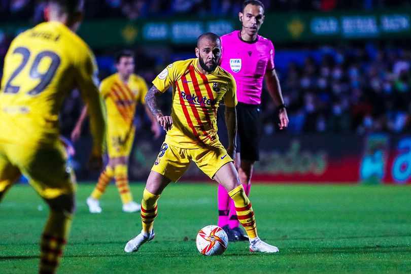 Akhirnya Debut Kedua di Barcelona, Dani Alves: Ini Hari yang Istimewa!