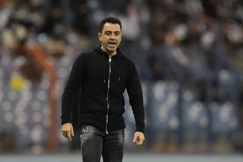 Senyum Lebar Xavi Lihat Barcelona Habisi Napoli