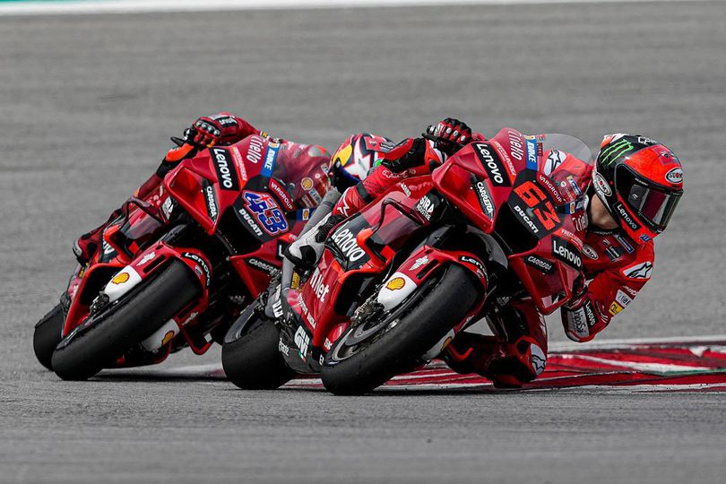 21 Rider Ducati dari MotoGP dan WorldSBK Saling Tantang di Misano, Siapa Jagoanmu?