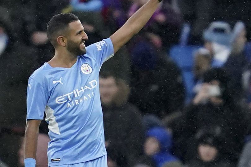 Riyad Mahrez, Pemberani Ambil Penalti!