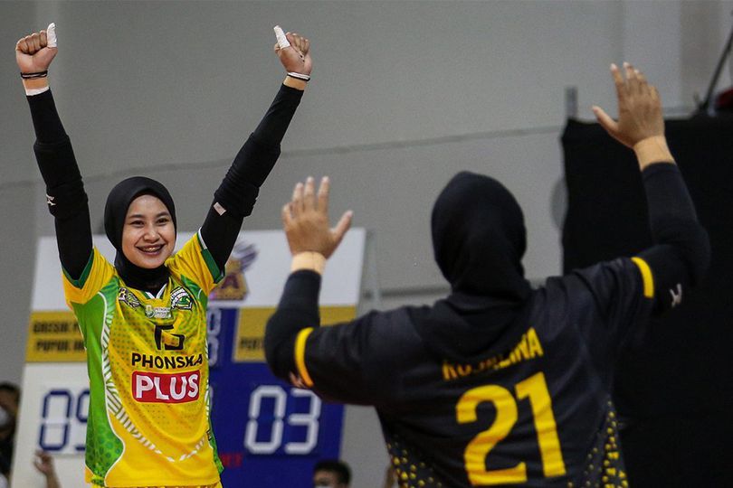Aksi Pevoli Cantik Hany Budiarti yang Merupakan Anggota TNI AU Aksi Pevoli Cantik Hany Budiarti yang Merupakan Anggota TNI AU