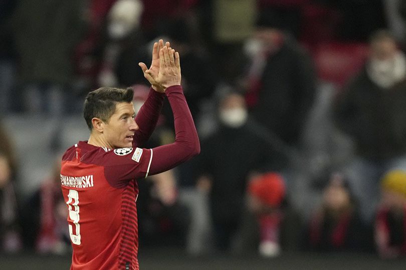 Manchester United Digosipkan Ingin Rekrut Robert Lewandowski, Begini Kata Rio Ferdinand