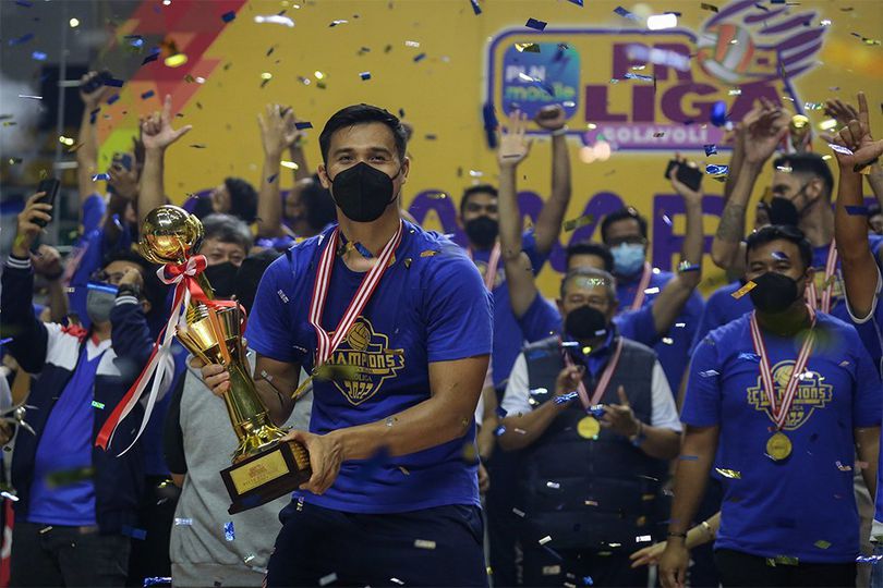 Trofi PLN Mobile Proliga 2022 Jatuh ke Tangan Tim Voli Debutan Milik SBY Trofi PLN Mobile Proliga 2022 Jatuh ke Tangan Tim Voli Debutan Milik SBY