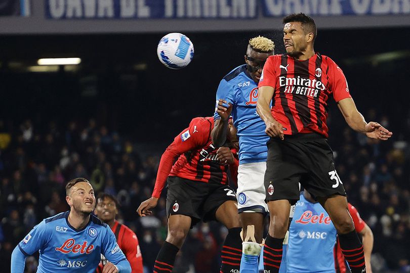 Napoli 0-1 AC Milan, Suara Fans: Jangan Lupa Pakai Jaket, Pucuk Dingin!