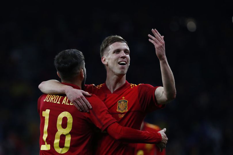 Dikaitkan dengan Manchester United Dan Barcelona, Ini Kata Dani Olmo