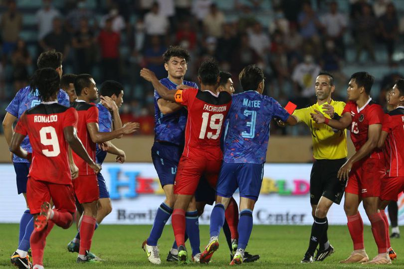 Thailand vs Timnas Indonesia U-23 di Semifinal SEA Games U-23, Wasit Bikin Netizen Emosi: Bintang 1!