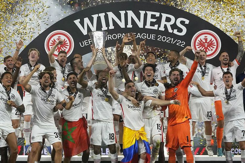Momen Kemenangan Eintracht Frankfurt di Final Liga Europa, Tempuh 120 Menit Pertandingan hingga Ditentukan di Babak Tostosan Momen Kemenangan Eintracht Frankfurt di Final Liga Europa, Tempuh 120 Menit Pertandingan hingga Ditentukan di Babak Tostosan