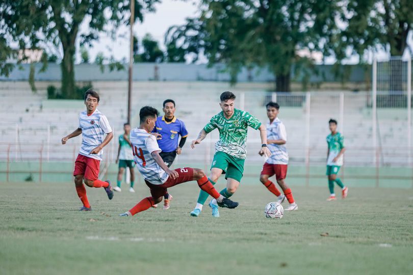 Komentar Silvio Junior Usai Latihan Perdana dengan Persebaya: Bicara Target, Adaptasi hingga Bonek