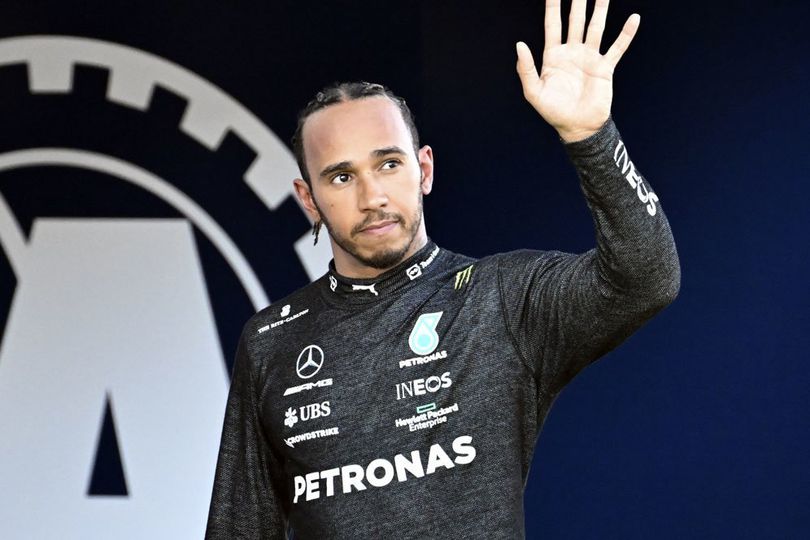 Bakal Jalani Balapan Ke-300, Lewis Hamilton Sebut Fernando Alonso Rival Tertangguh