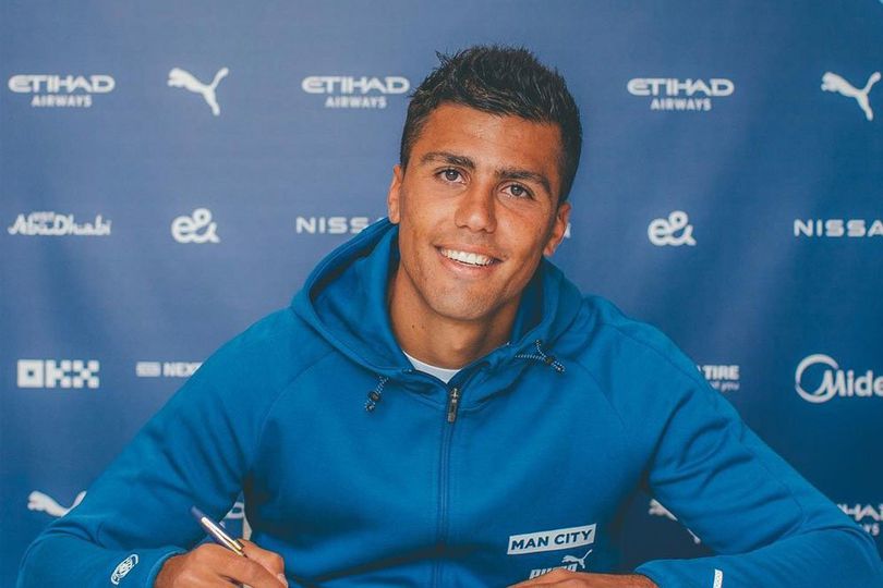 Sah, Rodri Perpanjang Kontrak di Manchester City sampai 2027