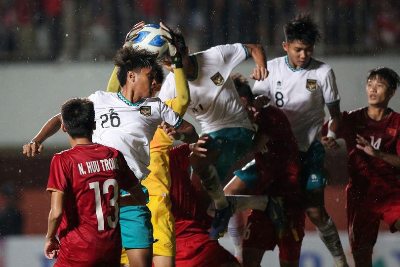 9 Momen Menarik di Laga Indonesia U-16 vs Vietnam di Final Piala AFF U-16 2022: Sikutan Lawan & Geger Geden