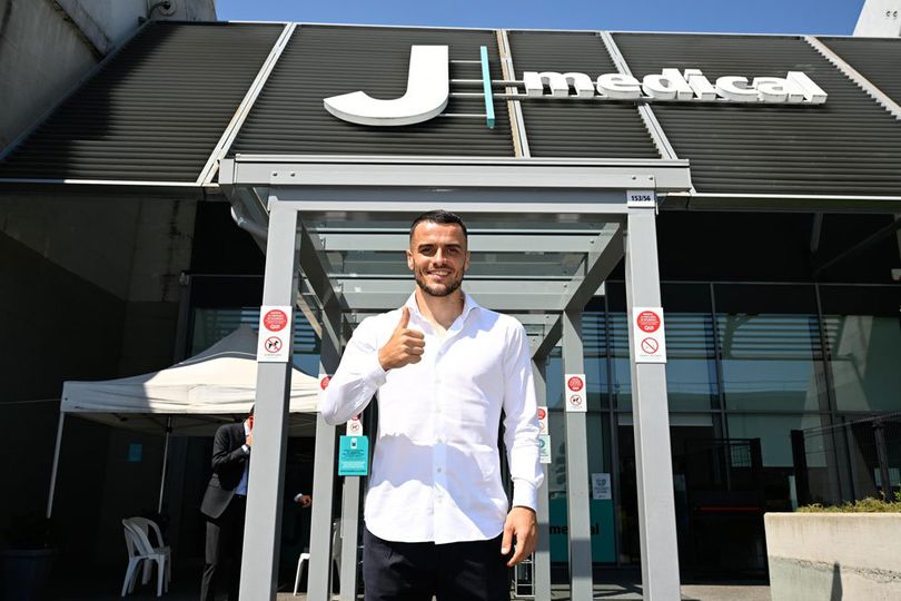 Setelah Tes Medis, Filip Kostic Teken Kontrak Tiga Tahun di Juventus