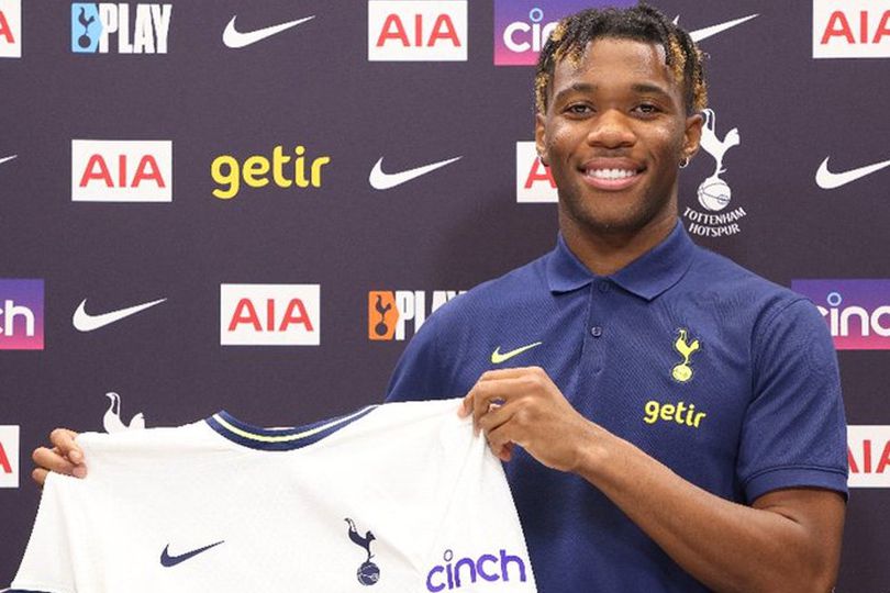 Resmi, Tottenham Umumkan Transfer Destiny Udogie - Bola.net