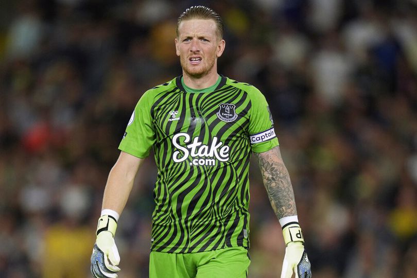 Tepis Kabar Kedekatan Dengan MU, Kiper Timnas Inggris Selangkah Lagi Perpanjang Masa Bakti di Goodison Park