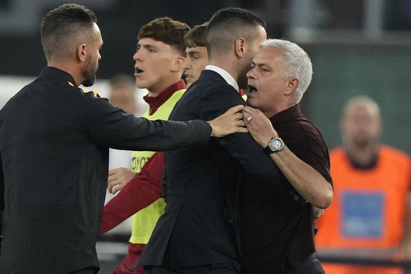 AS Roma Kalah, Dybala Cedera, dan Kartu Merah, Jose Mourinho: Gak Ada Gunanya Nangis!