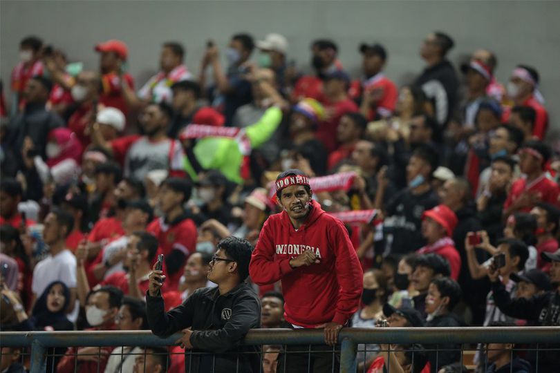 Timnas Indonesia Vs Curacao: Stadion Pakansari Hujan Deras, Penonton yang Mengantre Hujan-hujanan