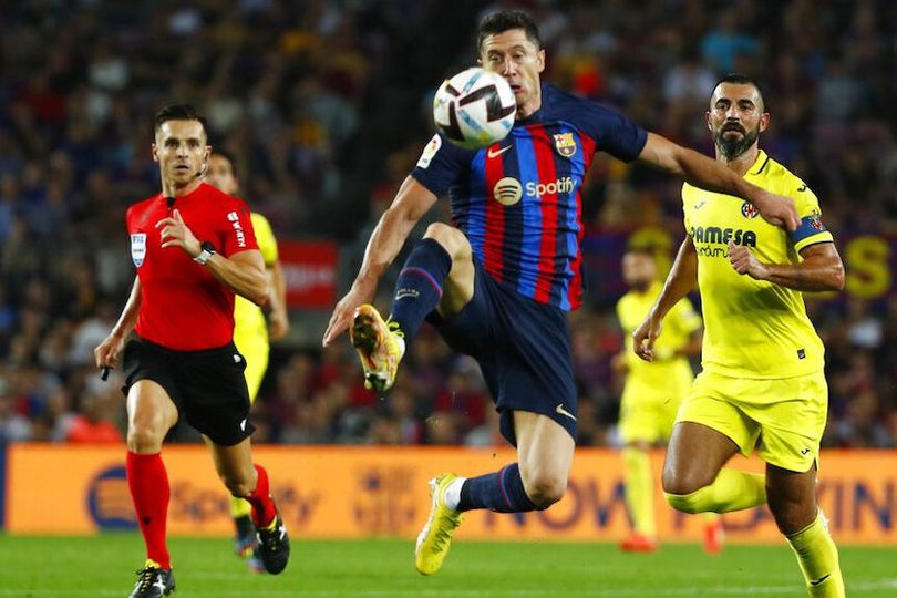 Aksi Robert Lewandowski Mengoyak Gawang Villarreal, Jadi Top Skor Sementara La Liga 2022/2023 Aksi Robert Lewandowski Mengoyak Gawang Villarreal, Jadi Top Skor Sementara La Liga 2022/2023
