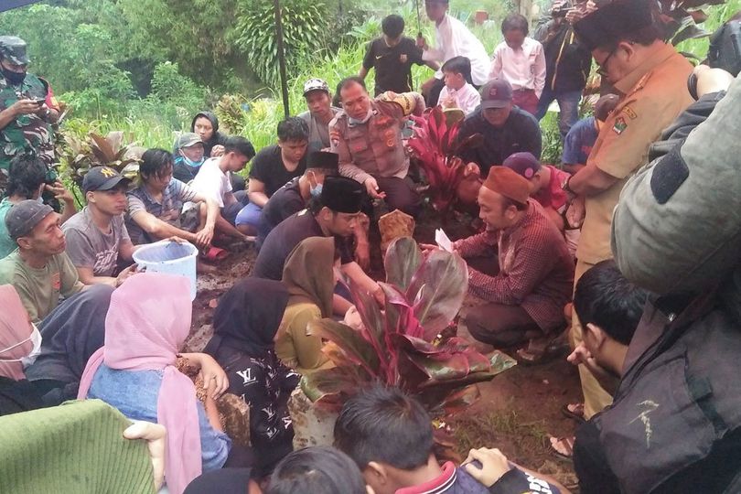 Wali Kota Malang Tanggung Pendidikan Putra-Putri Almarhum Andi Setiawan, Korban Jiwa ke-133 Tragedi Kanjuruhan