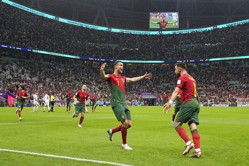 Ketika Dua Pemain MU Loloskan Negaranya ke Babak 16 Besar Piala Dunia 2022 Ketika Dua Pemain MU Loloskan Negaranya ke Babak 16 Besar Piala Dunia 2022