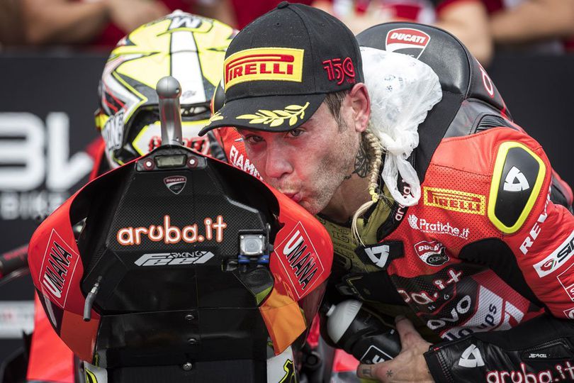 Hasil Race 2 WorldSBK Mandalika: Alvaro Bautista Kunci Gelar, Toprak Razgatlioglu Hattrick