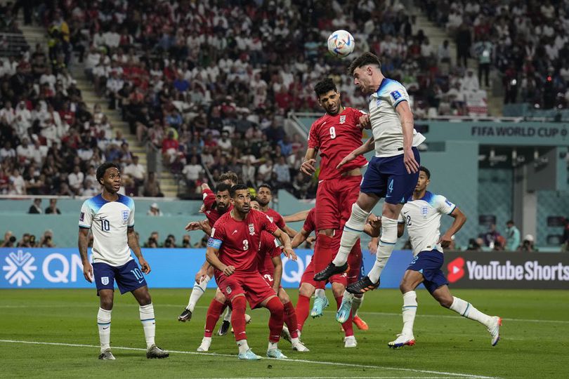 Ini Alasan Wasit Beri Tambahan Waktu 14 Menit di Babak Pertama Laga Inggris vs Iran